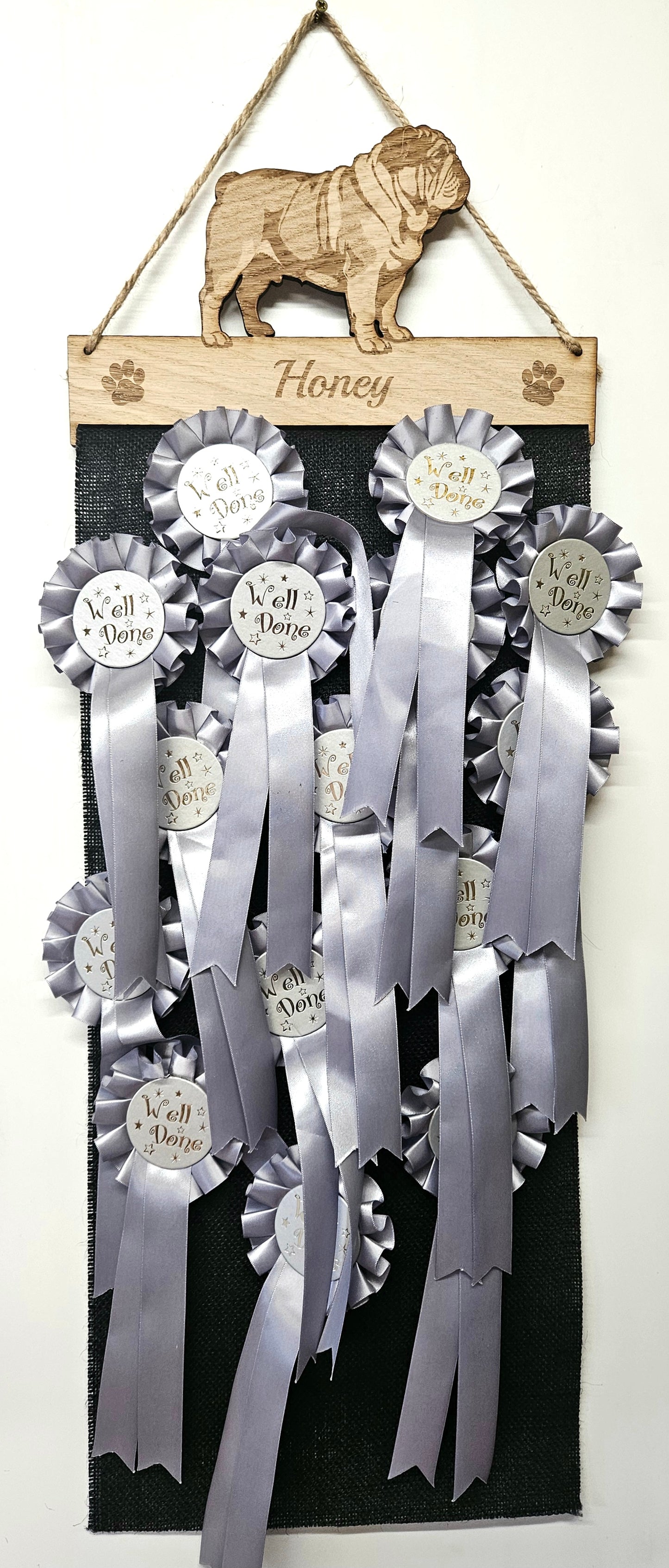 English Bulldog Rosette Holder – Personalised Hanging Medal & Rosette Display
