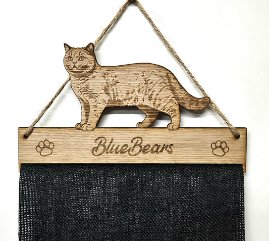 British Shorthair Cat Rosette Holder – Personalised Hanging Medal & Rosette Display Gift (6mm Oak Veneer MDF)