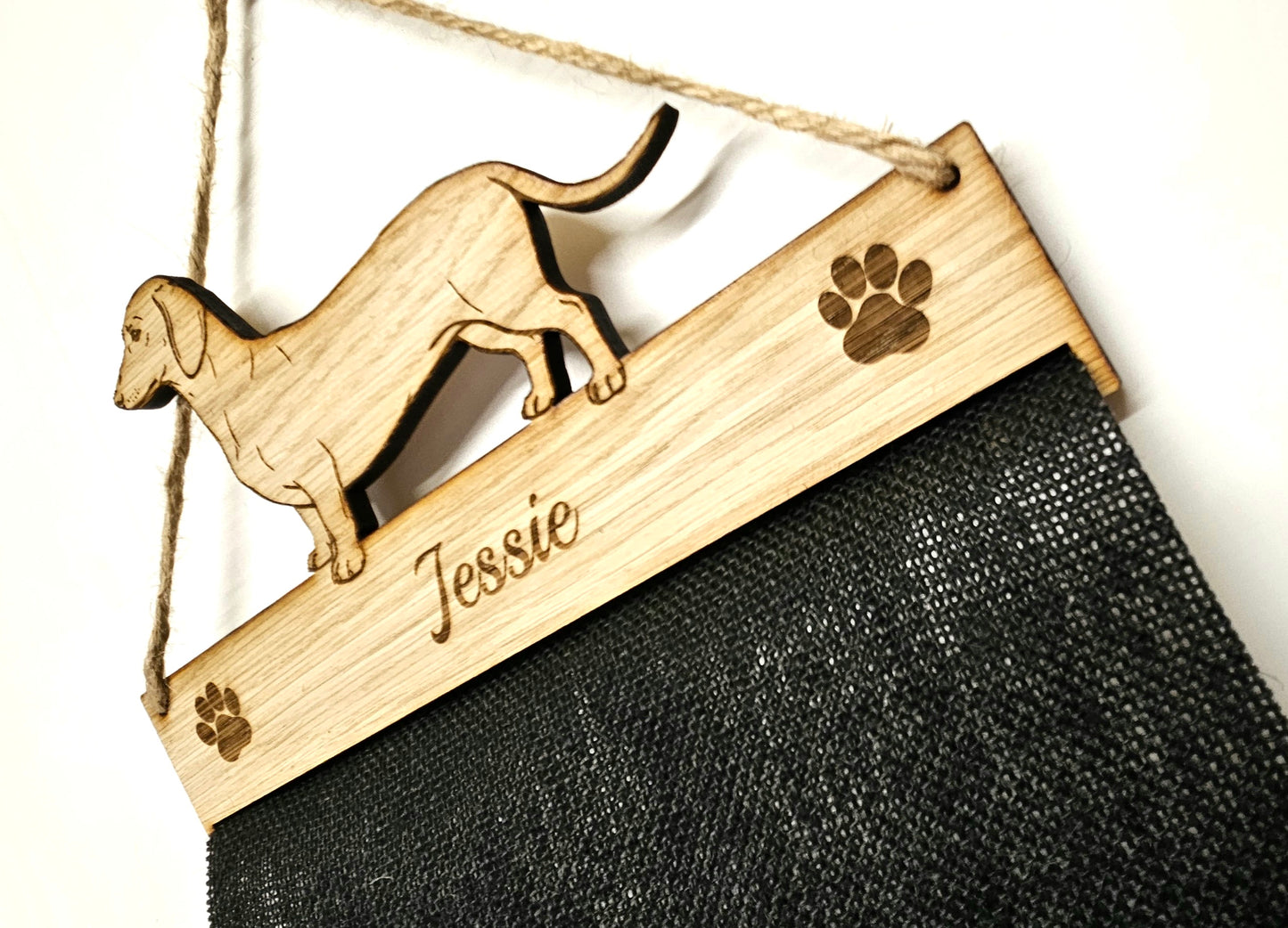 Dachshund Rosette Holder – Short-haired Personalised Dog & Puppy Display